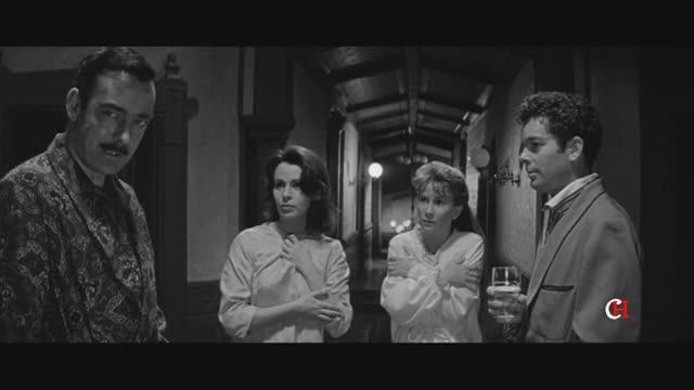 Призрак дома на холме 1963 - обзор