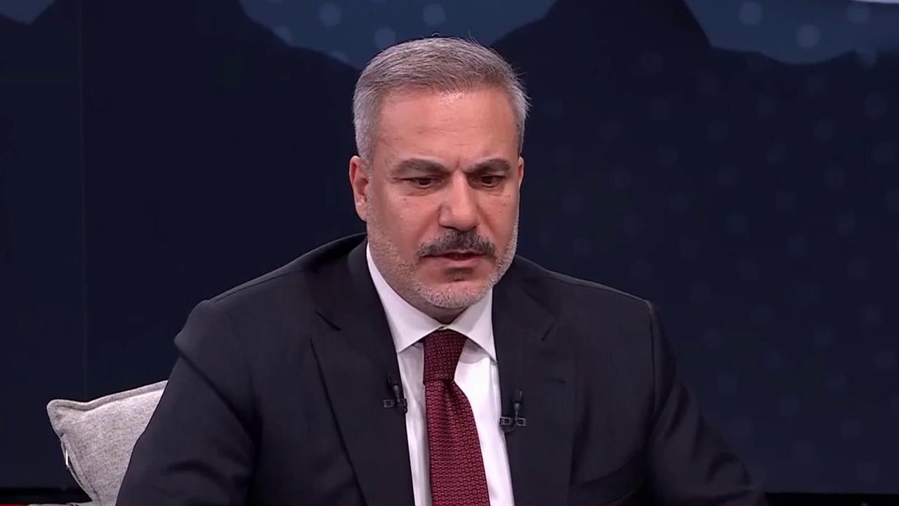 Премьер Венгрии заявил, что Украина утратила статус суверенного государства.