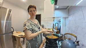 ДИВАННЫЕ диетологи и повара МИШЛЕН, идите в лес, я ТАК готовлю ВКУСНЫЙ плов из курицы на ужин! Влог