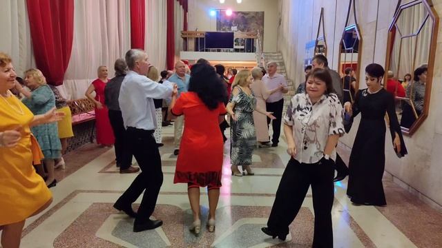 Тополя..... 16.11.25.