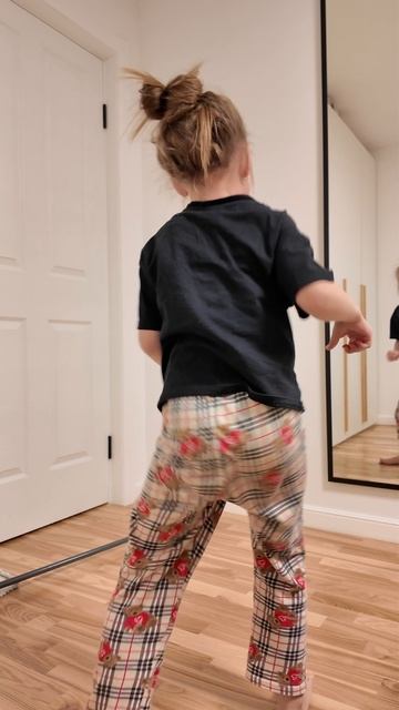 Уборка? Танец! смотреть онлайн