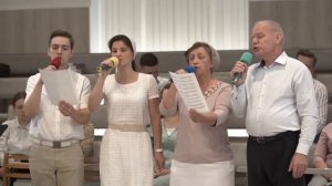 Встречаю на коленях... 🙏 христианская песня