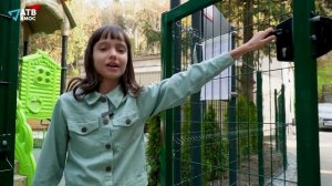 Обзор детской площадки возле гипермаркета «Яблоко»