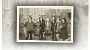 Ожившая земля,зелёная трава