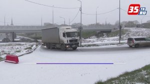 Октябрьский мост в Череповце открыли для движения транспорта