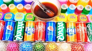 Мультики для детей. Слаймовая палочка с тенями для век и газировкой. Мультики малышам