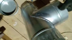 Вентиляция без тройника с конденсатосборником.Влага на потолке,мокрый гипрок.