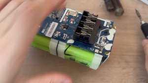 Никакая оплётка не сравнится, теперь припой удаляю ещё быстрее и проще