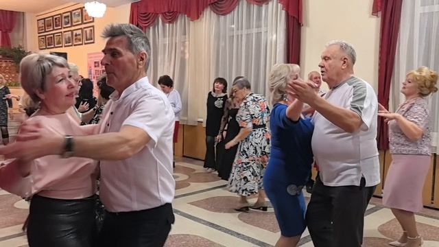 Тополя... 16.11.25...