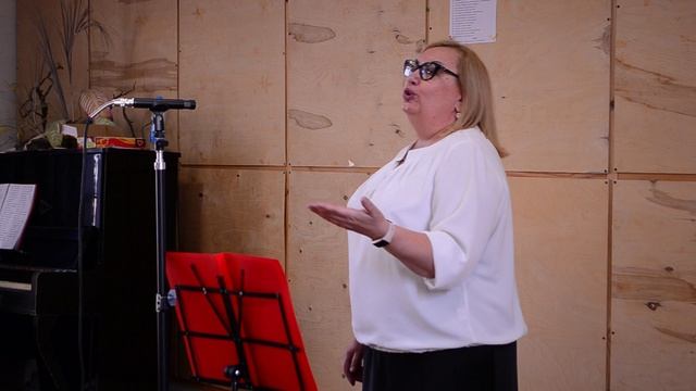 Дорогой длинною - исполняет Галина Карлова