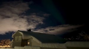 Зимняя ночная прогулка по Исландии 2025 - Северное сияние, снег и пустые улицы