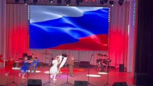 Танец "Встанем"