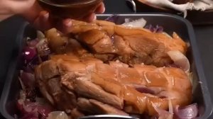 Я приготовила свиную рульку с колой