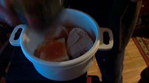 Бутеры с паштетом, красной икрой и кофе