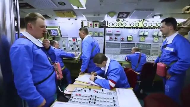 Черная подлодка.