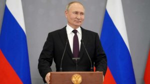 Путин присвоил звание "Мать-героиня" четырем россиянкам