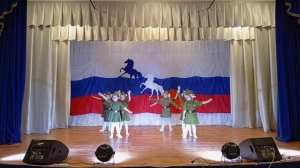 Танец "Ленинградки", детская студия развития "Радуга", ( рук.Акулова Светлана Анатольевна)