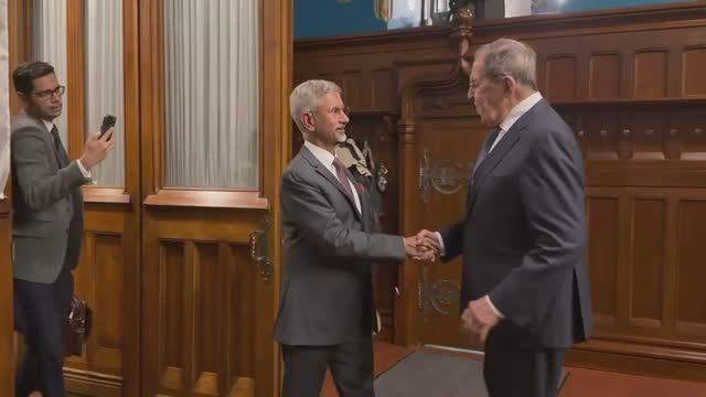 Сергей Лавров поприветствовал Министра иностранных дел Индии Субраманьяма Джайшанкара, 17 ноября