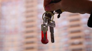 Обманщица-гастролерша: риелтор оставила без квартир и денег почти 50 человек