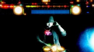 DJ PRO играет музыку ночью для всех