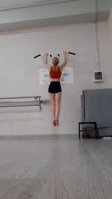 Рекорд побить не удалось... Но и это неплохо для того, кто год назад не мог подтянуться ни разу