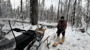 Первый заезд на снегоходе. Проверяю восточный. Удача сопутствует.