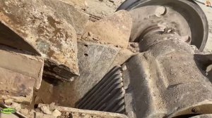 Строительство, дробление щебёнки