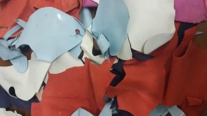 Коробка АЕ099 - Обрезки кожи КРС