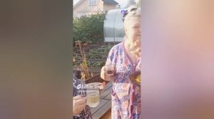 20/11 25 ОЗВУЧКА. ЛЕТОМ С ДРУЗЬЯМИ НА ДАЧЕ.