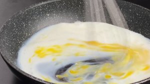 MISCHEN Sie 1 Schokolade, 3 Mandarinen und 1 Dose Kondensmilch! Weihnachtsdessert in Eile.