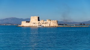 Греция. Пелопоннес. Нафплион (греч.: Ναύπλιο, латин.: Náfplio)