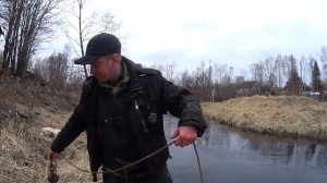 Идущий по ручьям.Кидаем в ручье Магнит на 600 кг Северная Карелия город.Кемь.Столько много железа