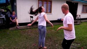 162.=Так в народе говорят=(шуточная).Сл.А.Зенцов,муз. и исп.В.Лашевский,при участии Н.Дубининой..