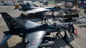 Российская экспозиция на открывшимся авиасалоне Dubai Air Show 2025