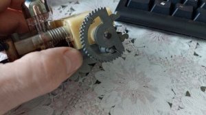 Смотрим интересный УКВ блок от радиоприемника "Латвия М". Перевод на ФМ новым штоком.