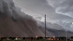 На Аргентину обрушился мощный шторм.