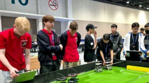Российские школьники заняли первое место на чемпионате Robo Cup в Абу-Даби