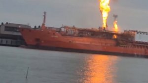 В порту Измаила Одесской обл. пылает турецкий газовоз