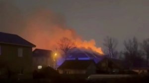 В Южно-Сахалинске загорелось здание бывшей школы