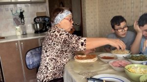 IMG_9406 Собираю лаваш, с разной начинкой.