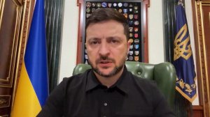 На фоне коррупционного скандала рейтинг Зеленского за неделю упал на 40%.