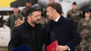 Филиппо назвал позором торжественную встречу Зеленского Макроном