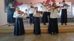 Д.Шостакович "Русский вальс". Исп. ансамбль скрипачей старших классов ДШИ им.П.И.Чайковского.mp4