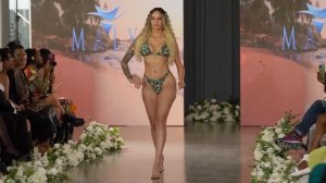 1000009430.mp4.   "  он уходил , она молчала...