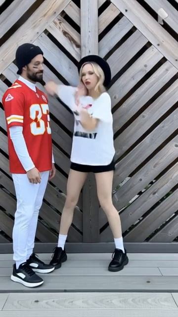 Caroline and Siven  #TheVampireDiaries #TheOriginal
Кендис Кинг
Стивен Крюгер смотреть онлайн