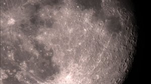 Луна в телескоп начального уровня с астрокамерой