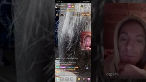 СЕРЁЖА ПОЁТ ДЛЯ АНЕЧКИ