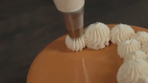 Муссовый торт Cinnabon