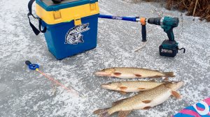 ДОЛГОЖДАННЫЙ ПЕРВЫЙ ЛЁД 2025-2026.РЫБАЛКА НА ЖЕРЛИЦЫ ЛОВЛЯ ЩУКИ.