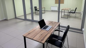 Светлый офис Парковкой на Полушкиной роще, г. Ярославль.